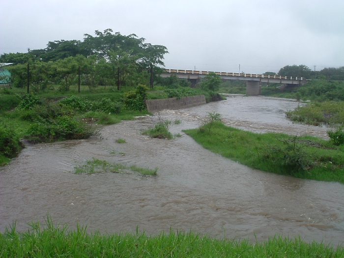 rio lleno