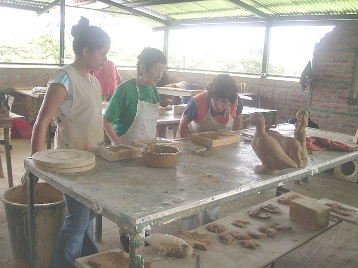 Michiki y Makiko en ceramica