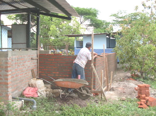 muro entre taller y aula
